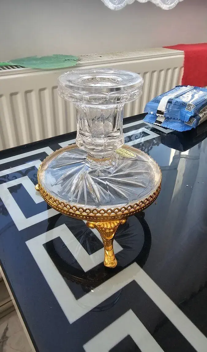 Luxusný vintage krištáľový svietnik na mosadzných nožičkách