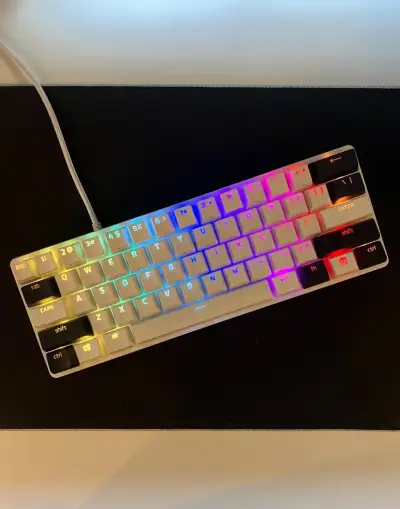 Razer Huntsman Mini - Purple Switch (+ kábel)