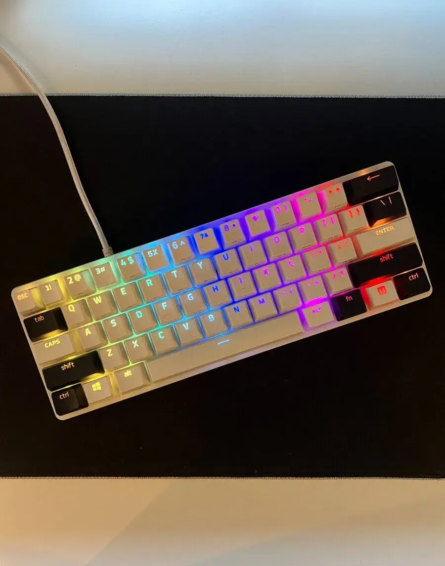 Razer Huntsman Mini - Purple Switch (+ kábel)