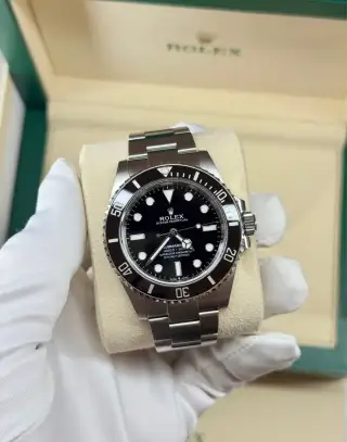 Rolex Submariner No Date, 124060, 2024, Full Set