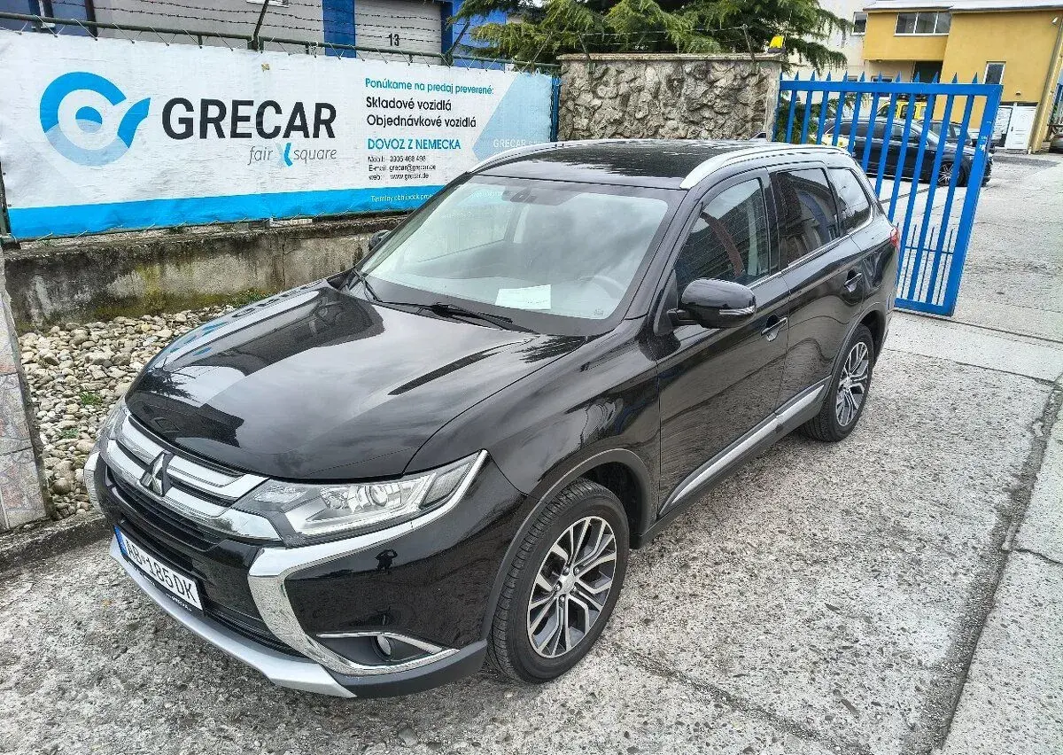 Mitsubishi OUTLANDER – 2017, 89 000 km
