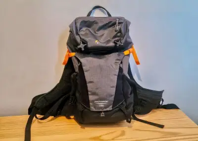 ;Fotobatoh Lowepro PhotoSport BP 15L AW III sivý