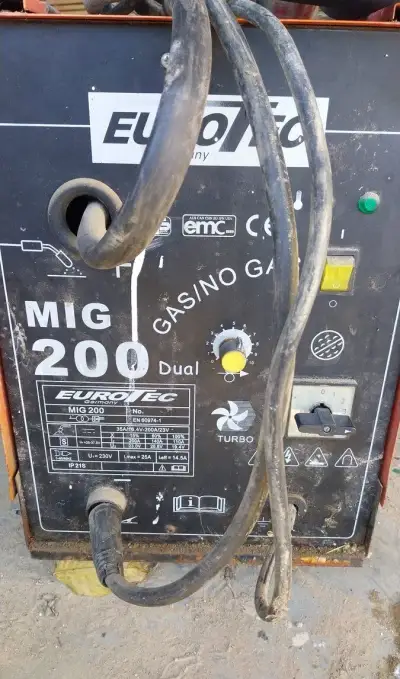 Zvaračka Co2 230V