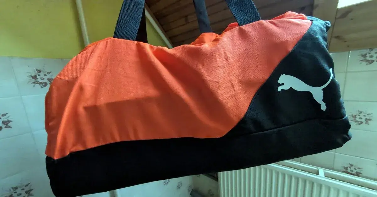 Cestovny Kufor / Sportovy Batoh Puma