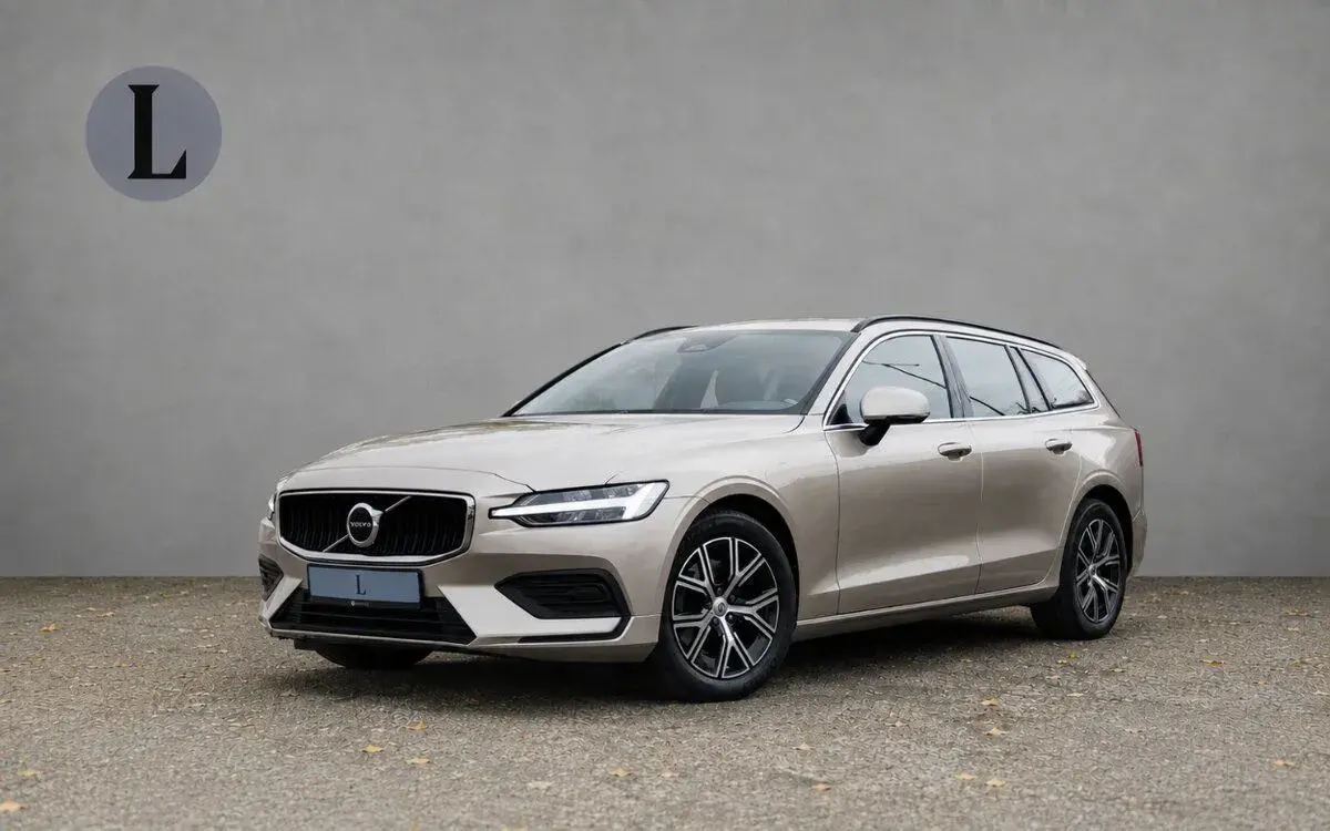 Volvo V60 – 2023, 146 795 km
