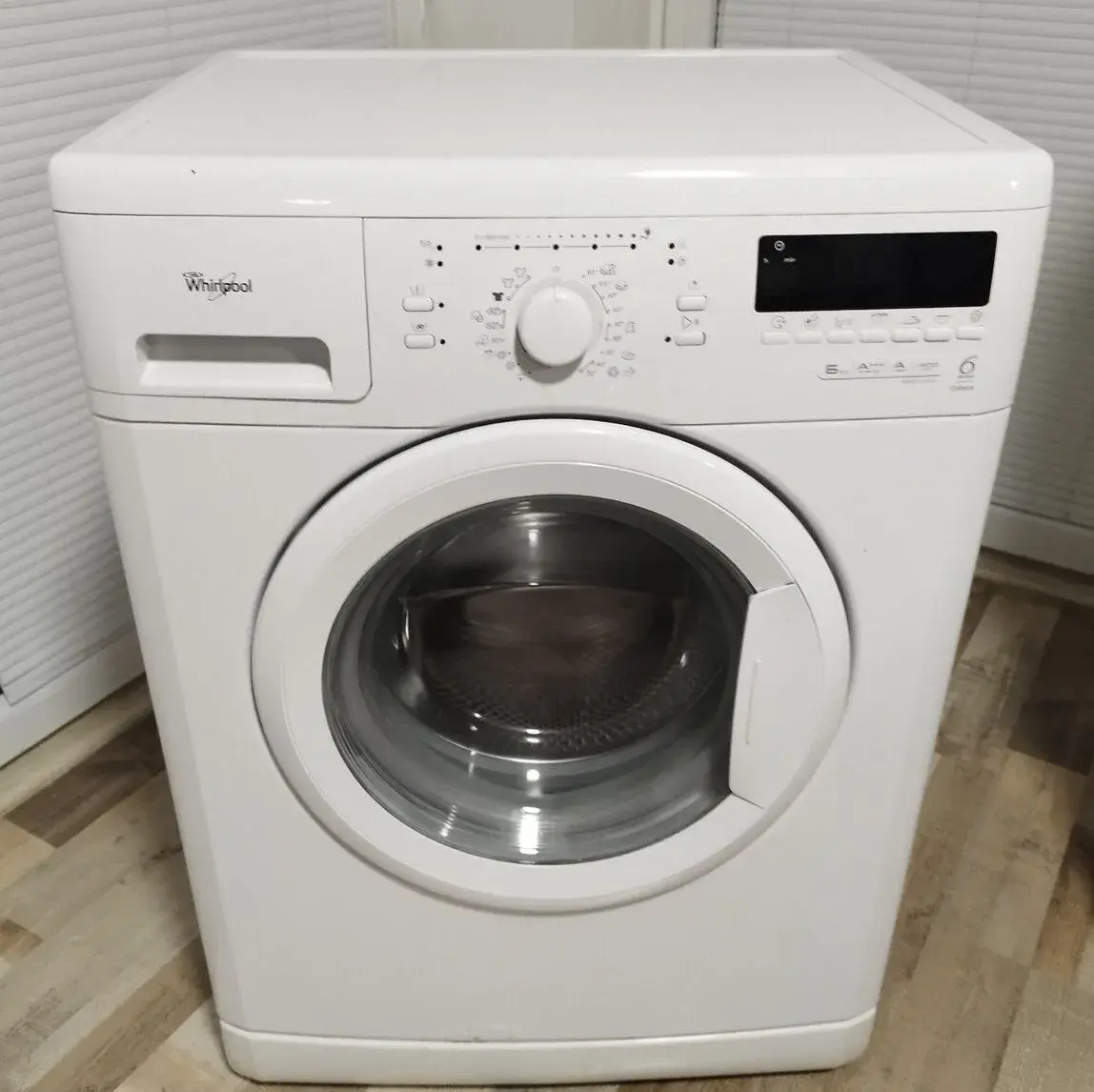 automaticka pracka na 6 kg pradla, Whirlpool