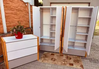 Satnikova skriňa komoda 3 m spolu