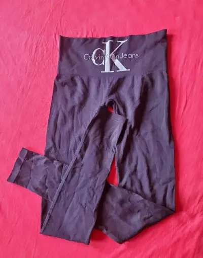 Leginy Calvin Klein veľkosť XS