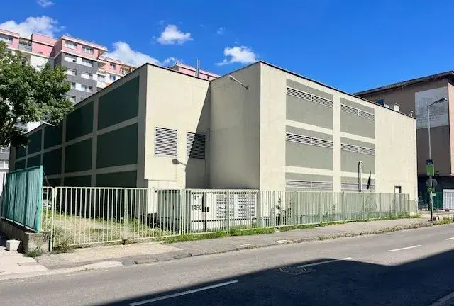 Predaj garážových státí v parkovacom dome na Mraziarenskej u