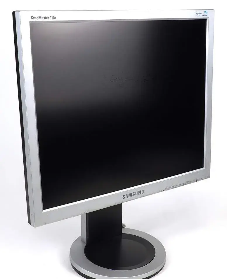 19" monitor SAMSUNG SyncMaster910T