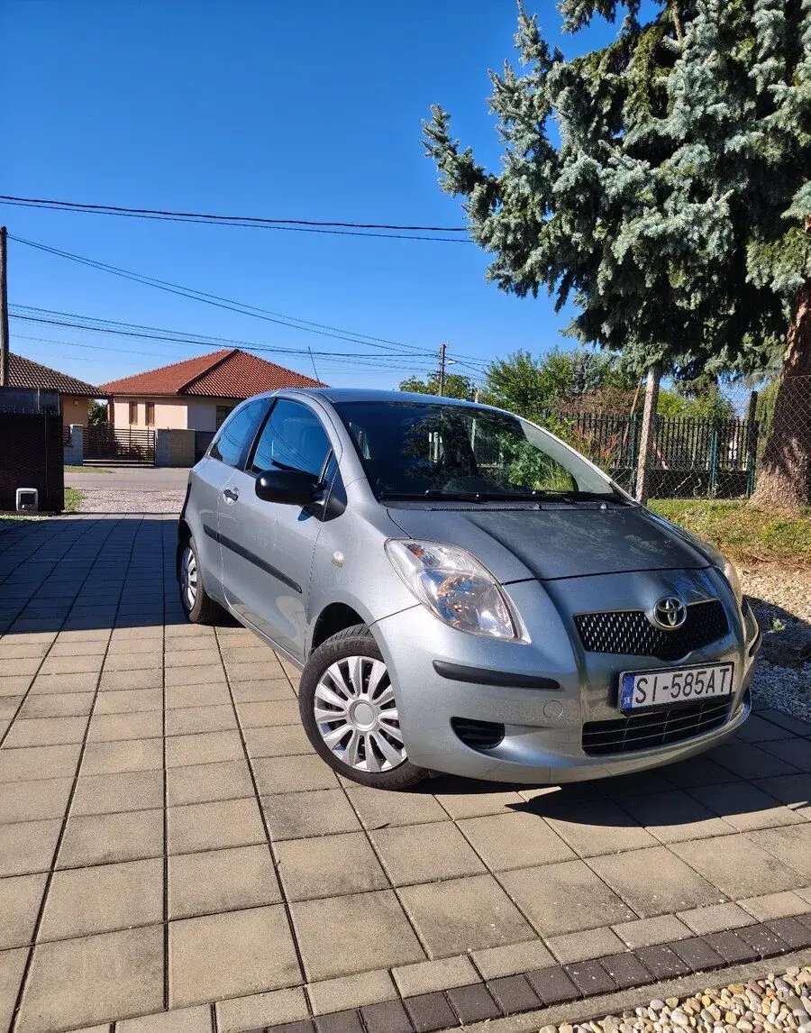Toyota Yaris – 2006, 110 000 km