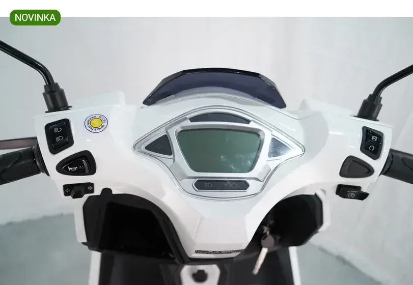 ADAMOTO WHITE 125i E5+ NOVE , ZARUKA , AKCIA 1ks