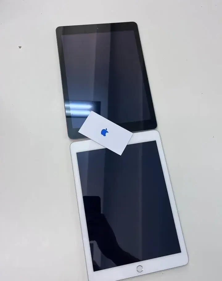 Náhradné diely originál Apple pre iPad 5th / 6th Generácia