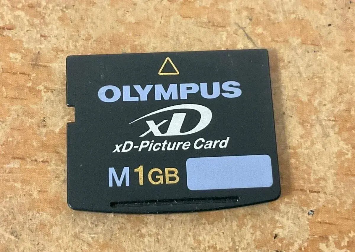 OLYMPUS xD 1GB