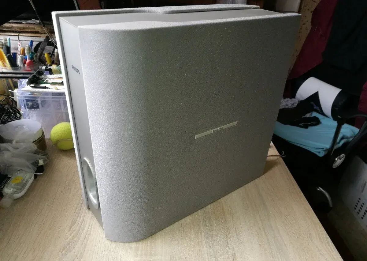 Philips SW-3300 SubWoofer 80 Watt RMS.