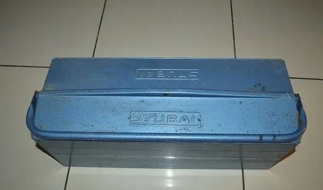 Kvalitny box na naradie STUBAI