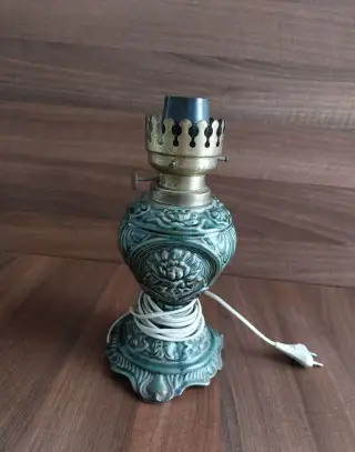 keramický podstavec na stolnú lampu