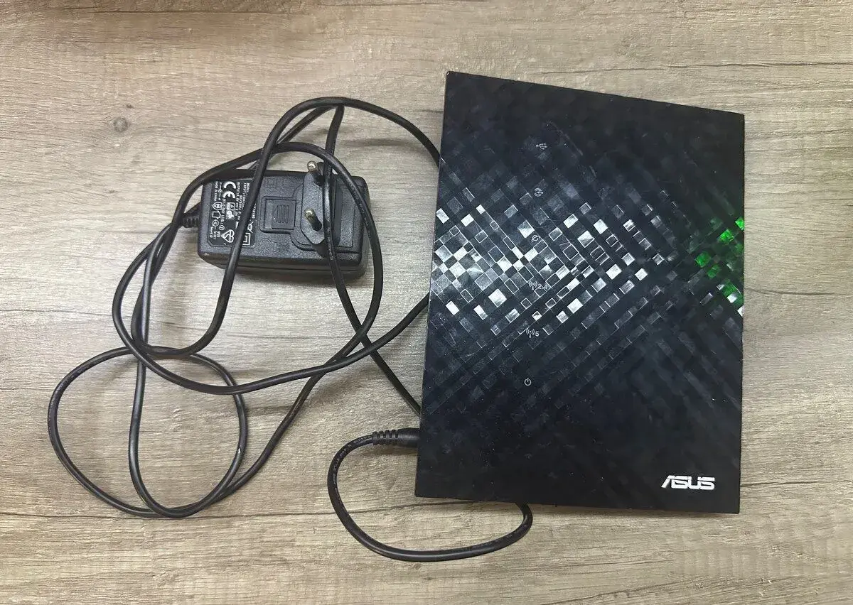 Router Asus RT-AC52U