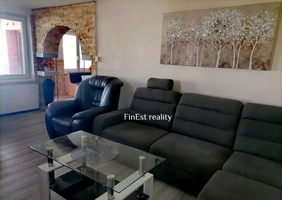 Priestranný rodinný dom Diviacka Nová Ves