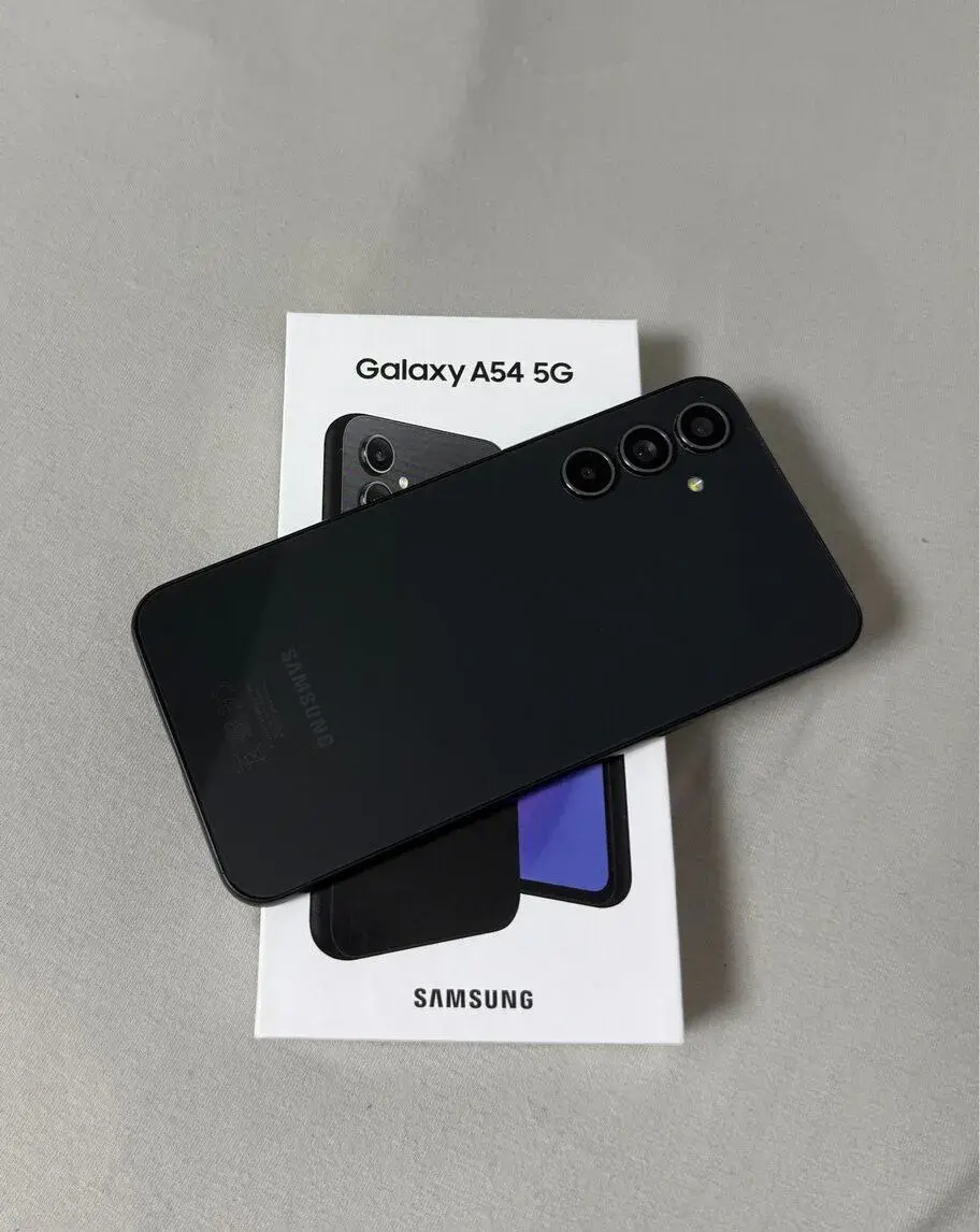 Samsung Galaxy A54 5G - takmer ako nový