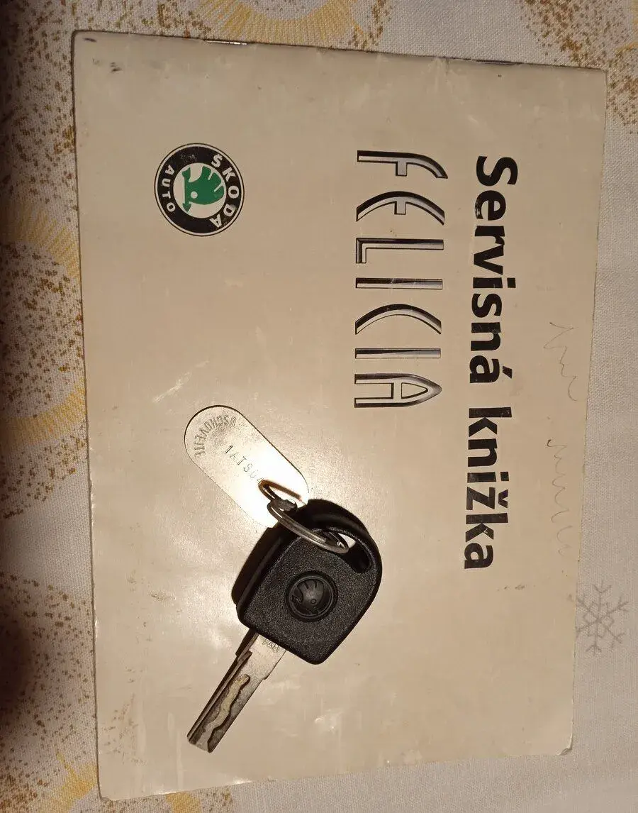 Kľúč a servisná kniha