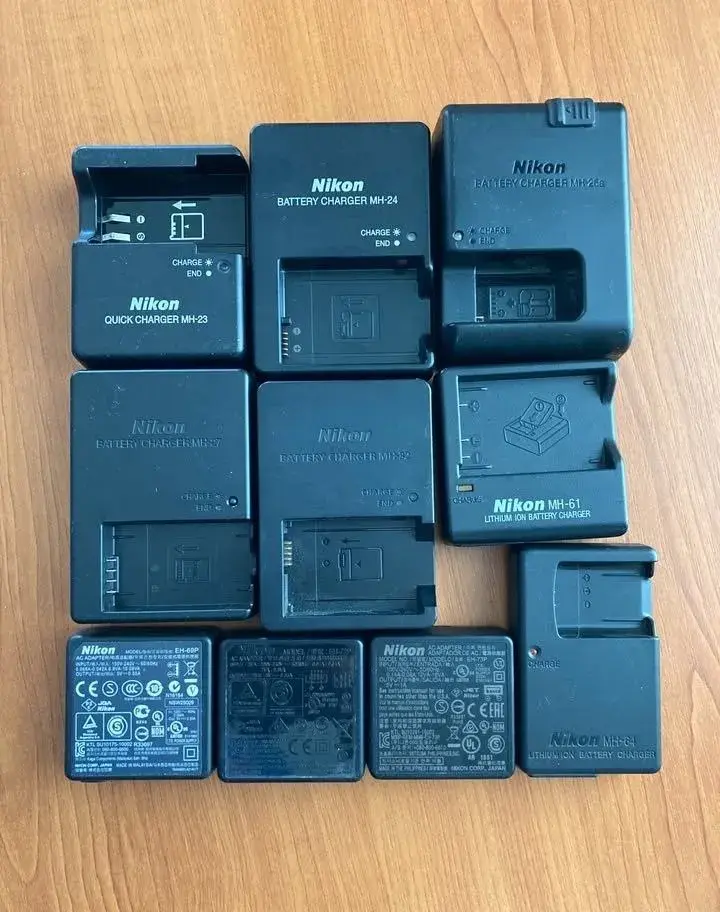 Nabíjačka Nikon MH-18, MH-24, MH-25, MH-27, MH-32.