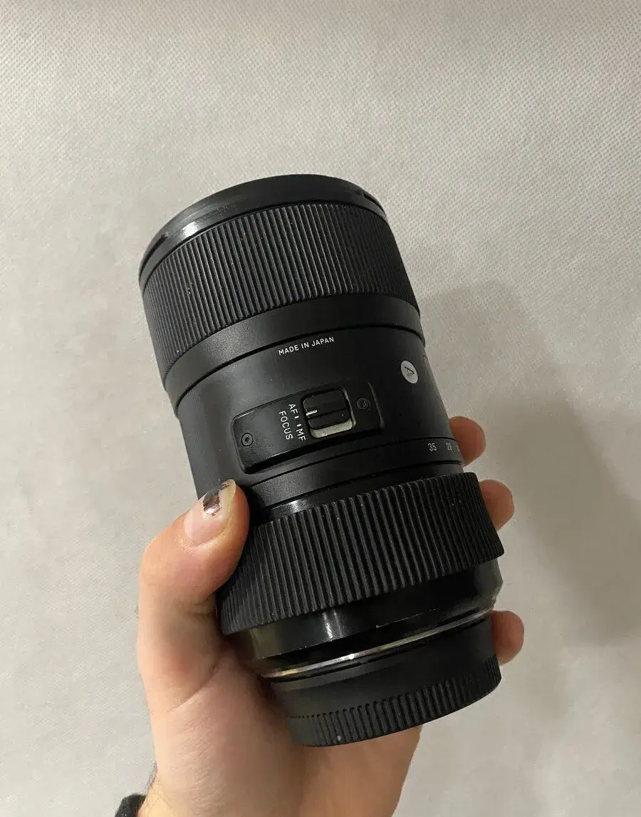 Sigma 18-35 f1.8 nikon F