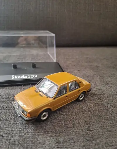 Škoda 120l 1:43