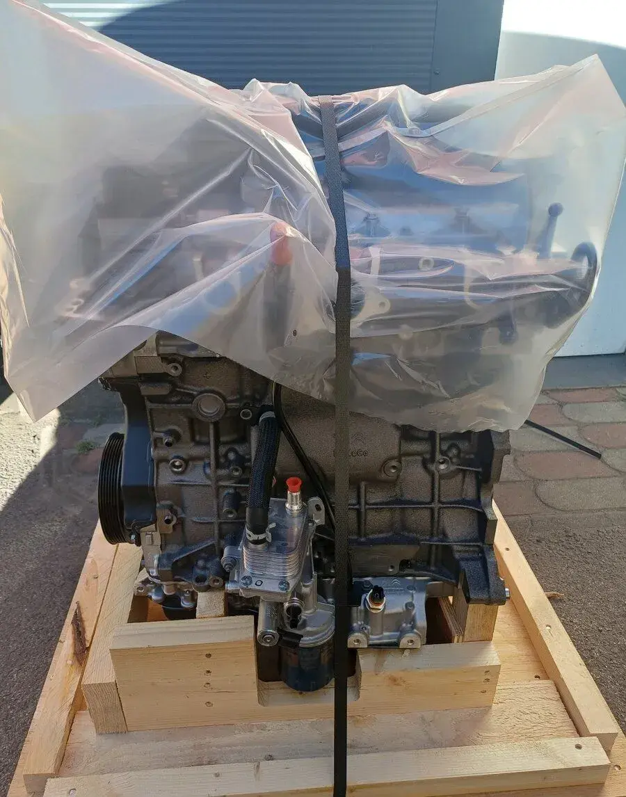 NOVÝ FABRICKÝ Motor Euro 6 2.0 blue HDi