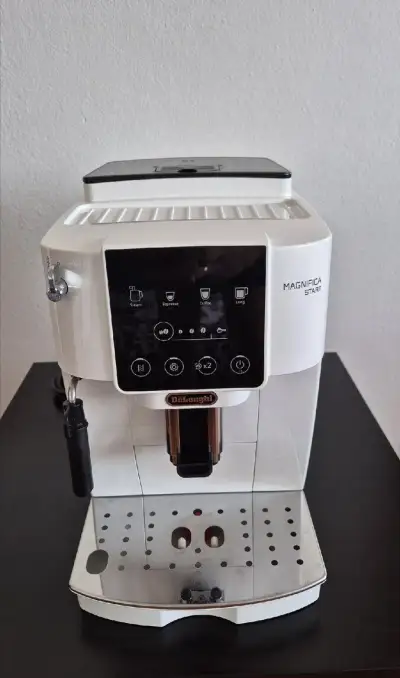 Kávovar DeLonghi Magnifica Start