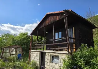 Záhradná chatka /402 m2/ Žilina - Budatín/ Dubeň