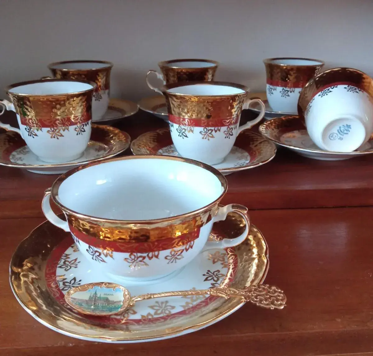 Porcelán, sklo, krištáľ