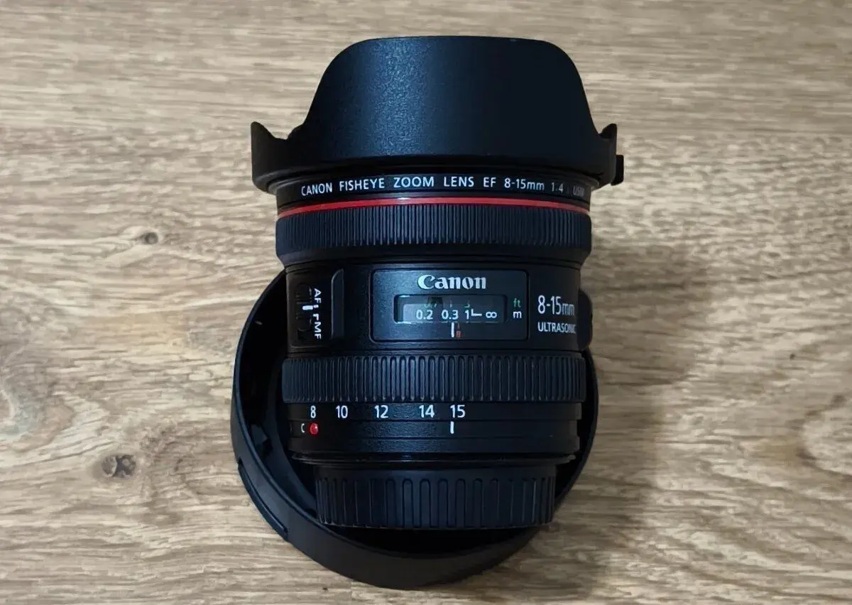 Canon EF 8-15mm f/4L Fisheye USM