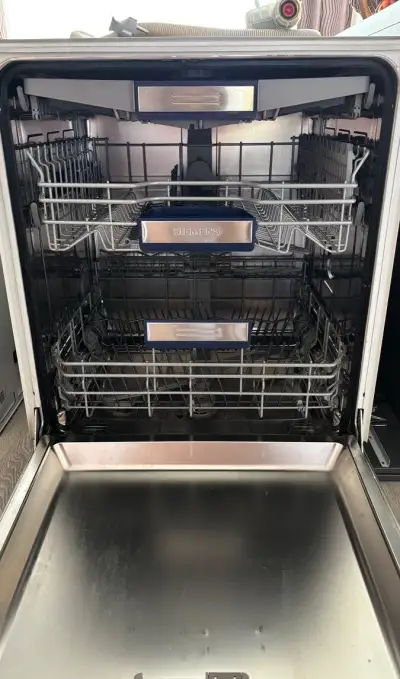 Umývačka Siemens SN66V095EU na náhradné diely