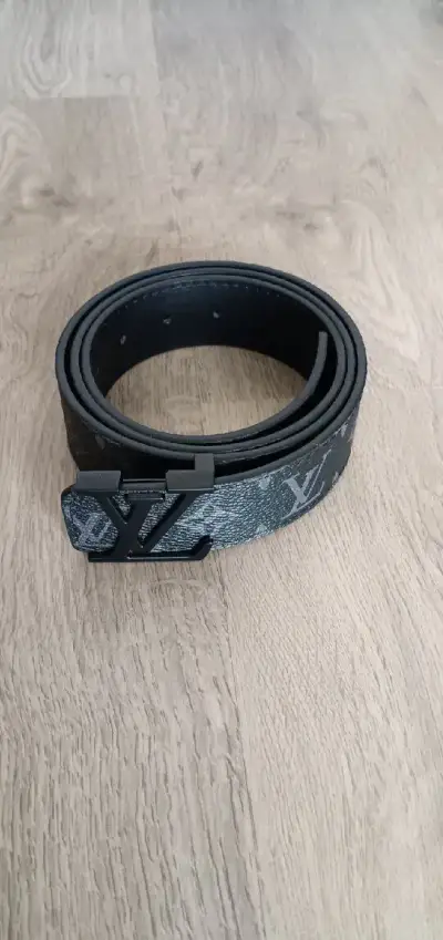 Louis Vuitton opasok čierny
