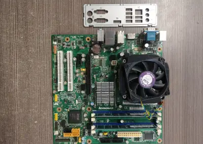 Základné dosky Intel 775 Lenovo MTQ45MK / AM2 Gigabyte GA-M6