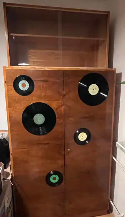 Retro skriňa