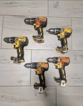 Skrutkovač Dewalt DCD 796