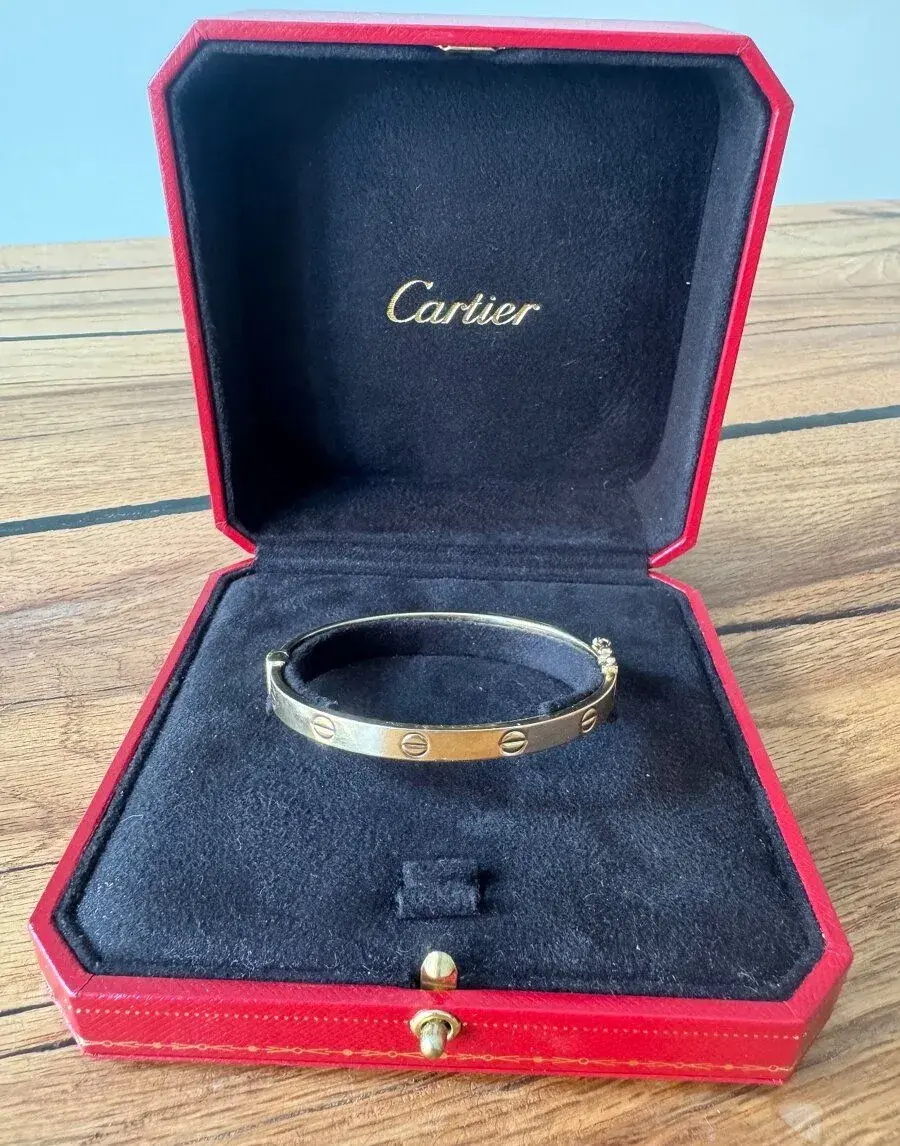 Zlatý náramok na štýl Cartier