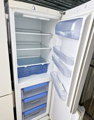 🔷️ Indesit 174cm