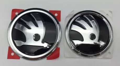 Logo znak na kapotu kufor