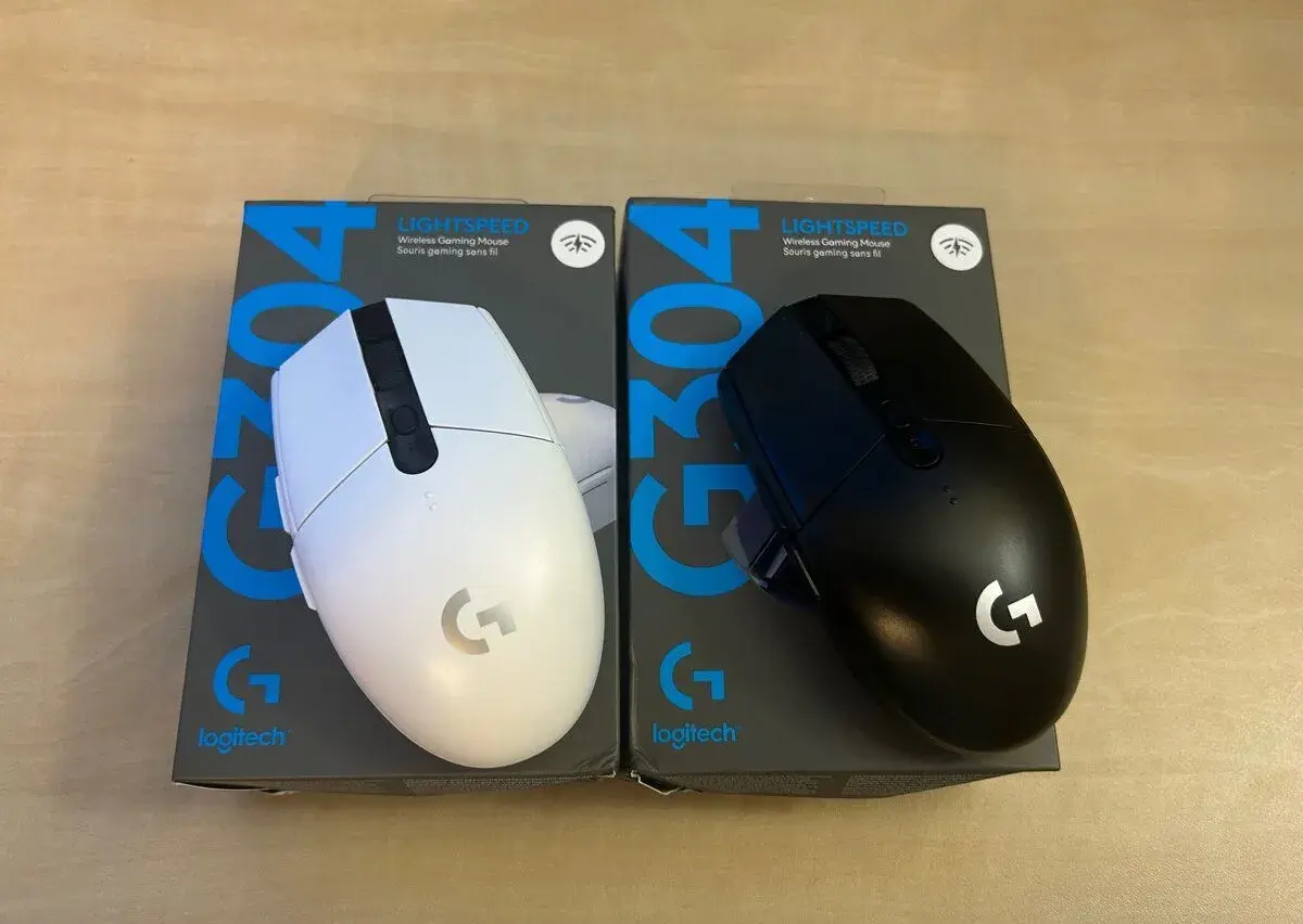 Herná myš Logitech G304/305 – nová (biela / čierna)
