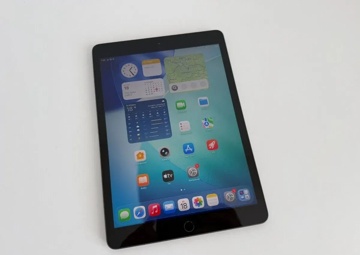 Apple iPad 8. generácie 128 GB Cellular + Wi-Fi