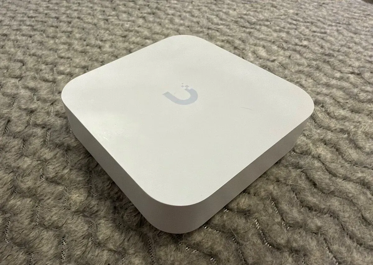 Ubiquiti UniFi UXG-Lite – Gateway / Router