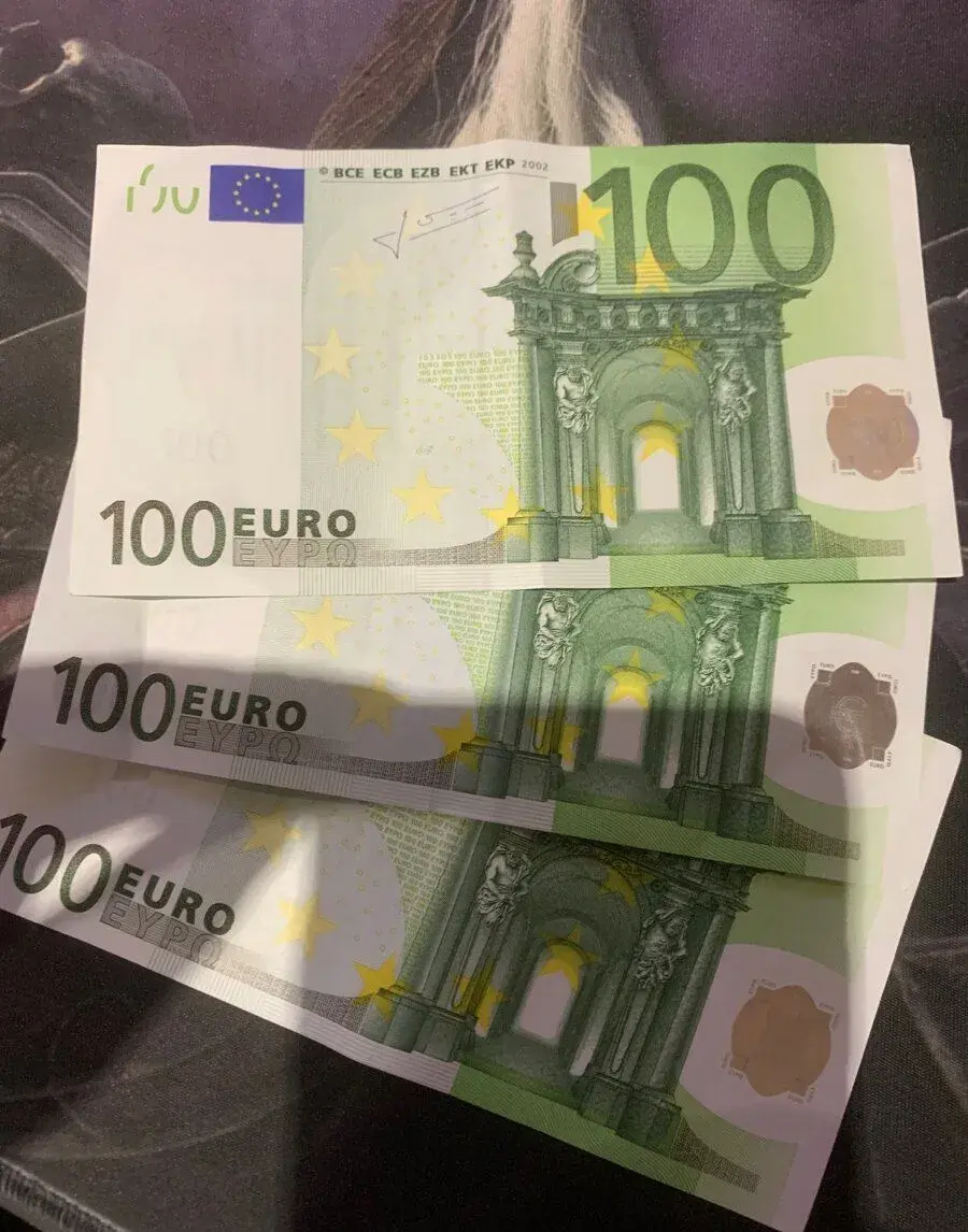 100 euro bankovky stare 2002