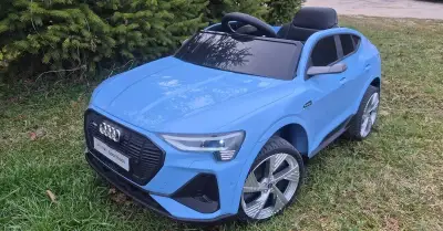 Elektrické autíčko AUDI E-TRON SPORTBACK QUATTRO