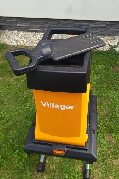 Štiepkovač, drtič VILLAGER VC 2500