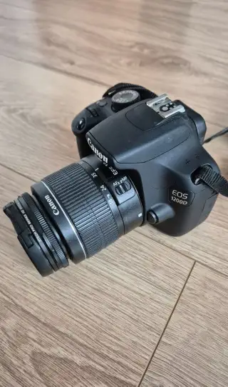 Canon EOS 1200D