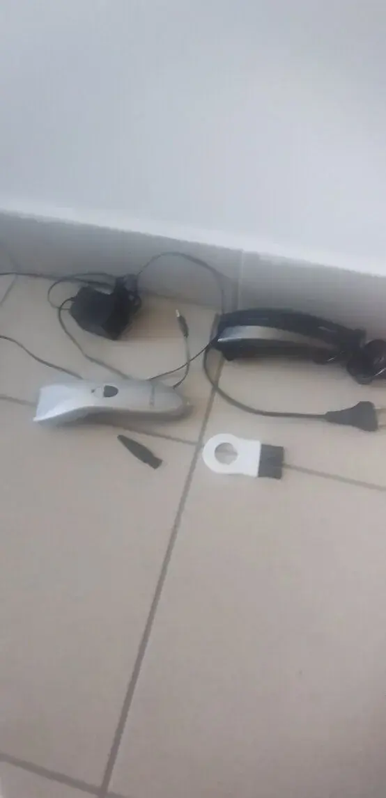2 ks strojčeky na strihanie nevyužité funkčné