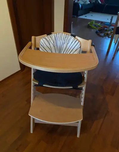 KINDERKRAFT Stolička jedálenská Enock Wooden